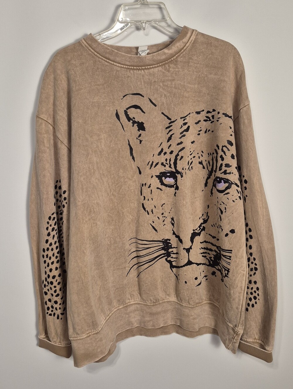 Campus Athletics Leopard Graphic Sweatshirt XL Tan Oversized Acid Wash Pullover